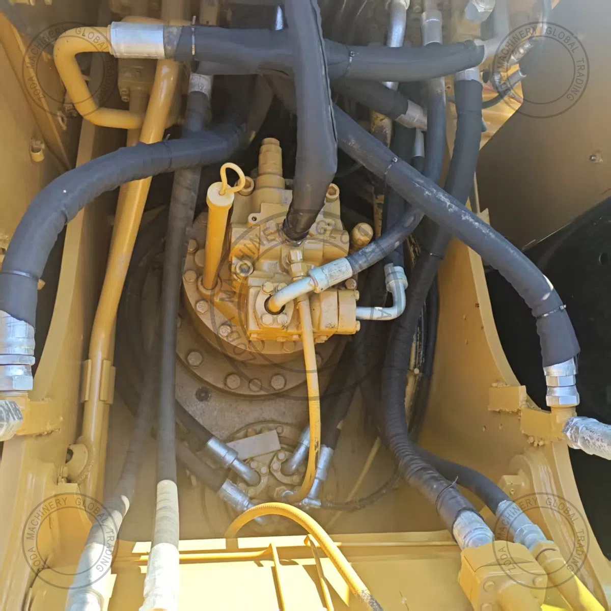 CAT 320D Direct Injection used machinery photo