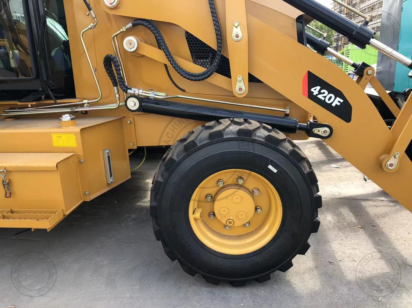 Used Telehandler CAT 420 for Sale photo 3