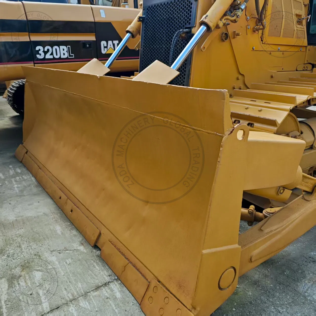 Used Bulldozer CAT D6G2 for Sale photo 3