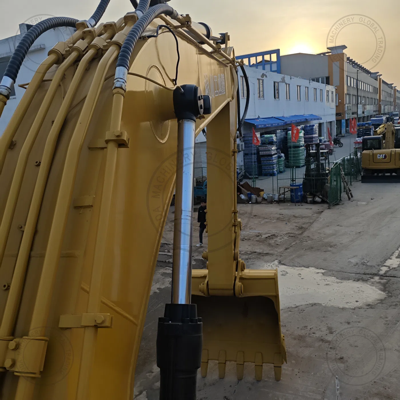 Used Excavator CAT330D for Sale photo 10