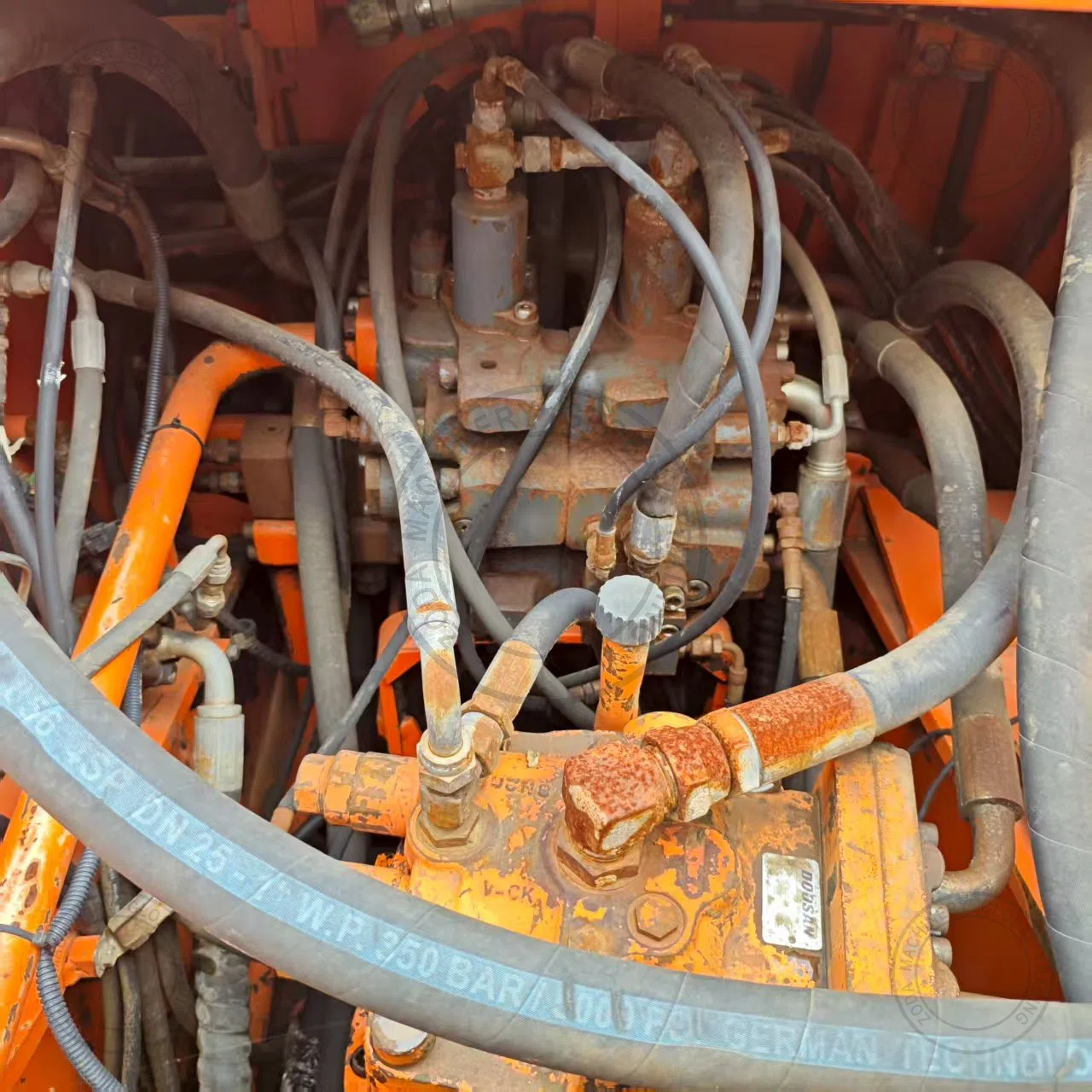 Used Excavator Doosan DH 210-7 for Sale photo 6