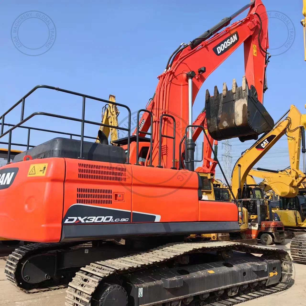 Used Excavator DOOSAN DX 300 for Sale