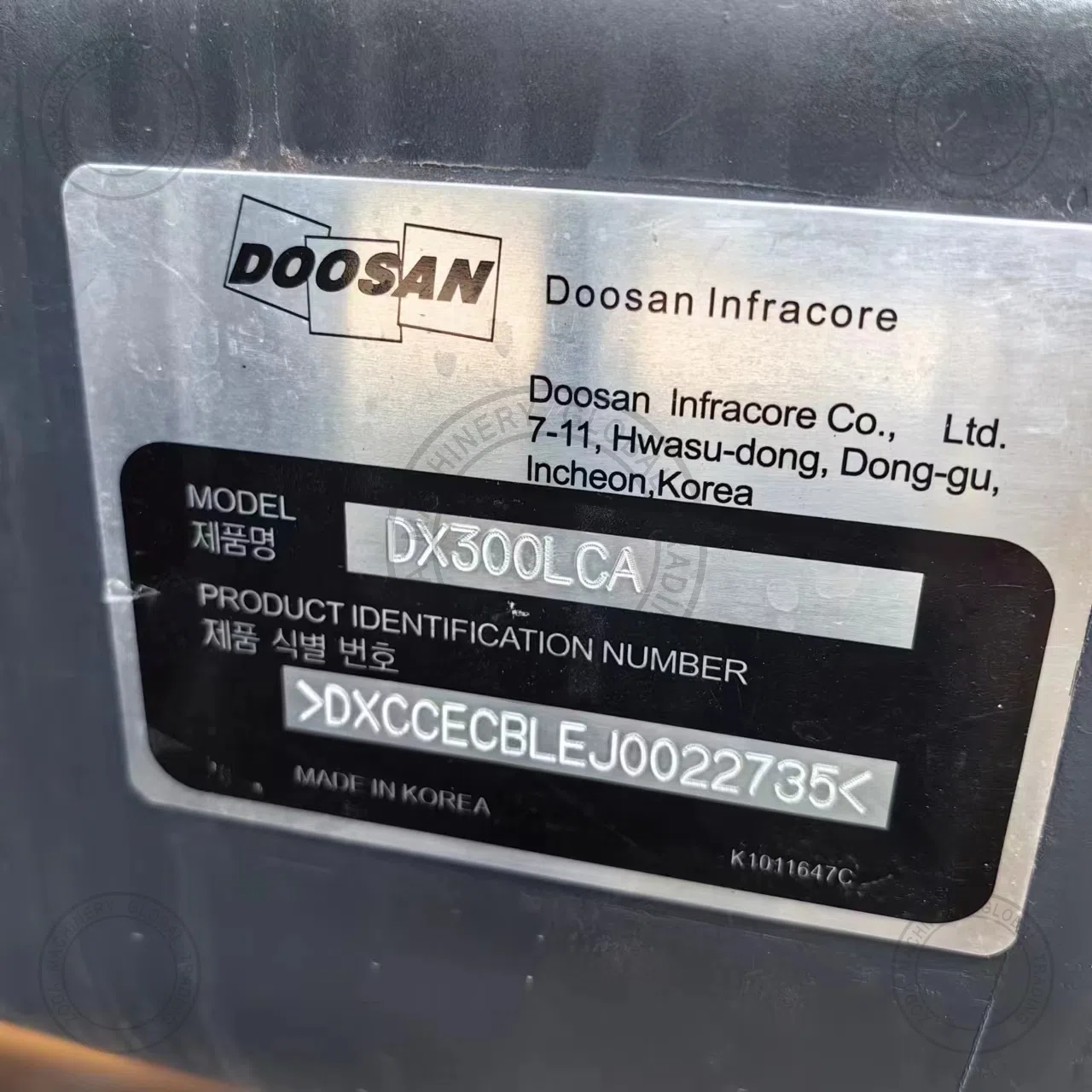 Used Excavator DOOSAN DX 300 for Sale photo 11