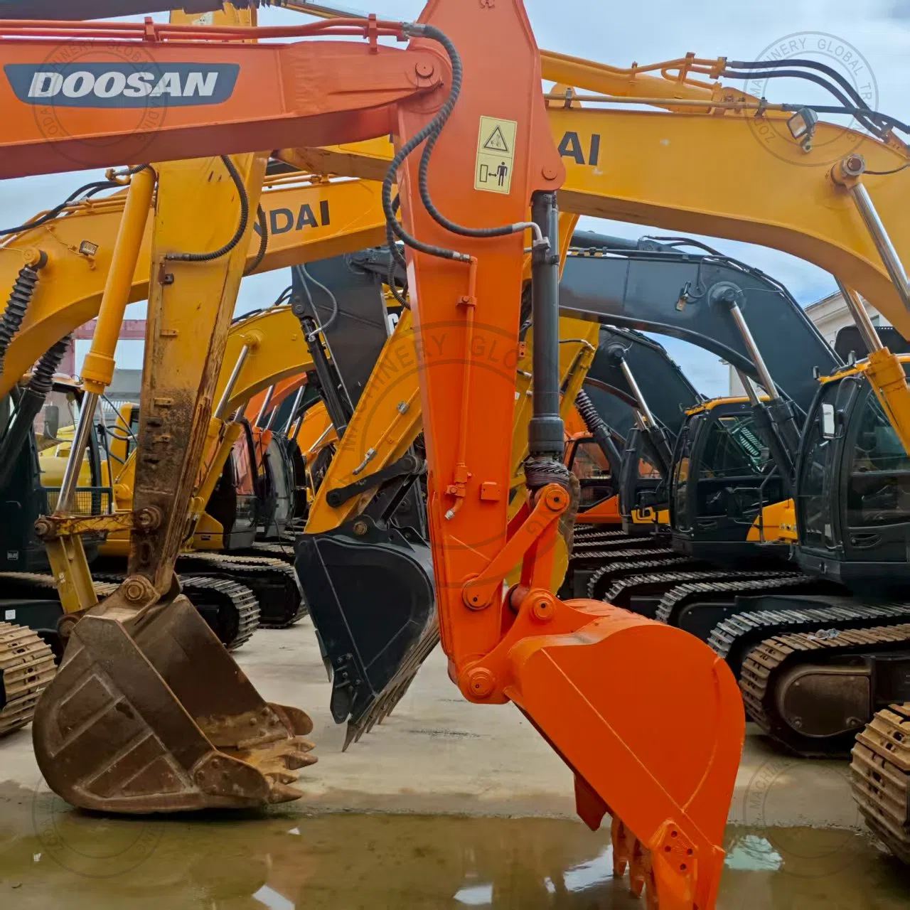 Used Excavator Doosan DX140lc for Sale photo 10