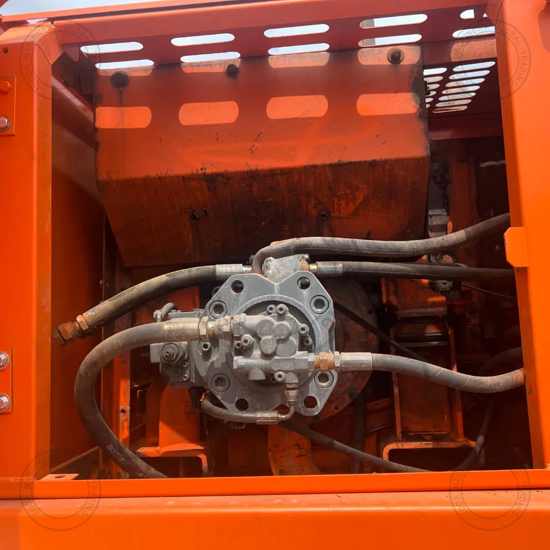 Used Excavator doosan dx225 for Sale photo 4