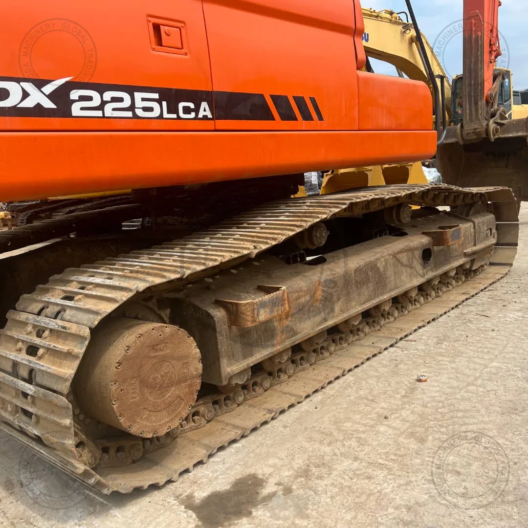 Used Excavator doosan dx225 for Sale photo 9