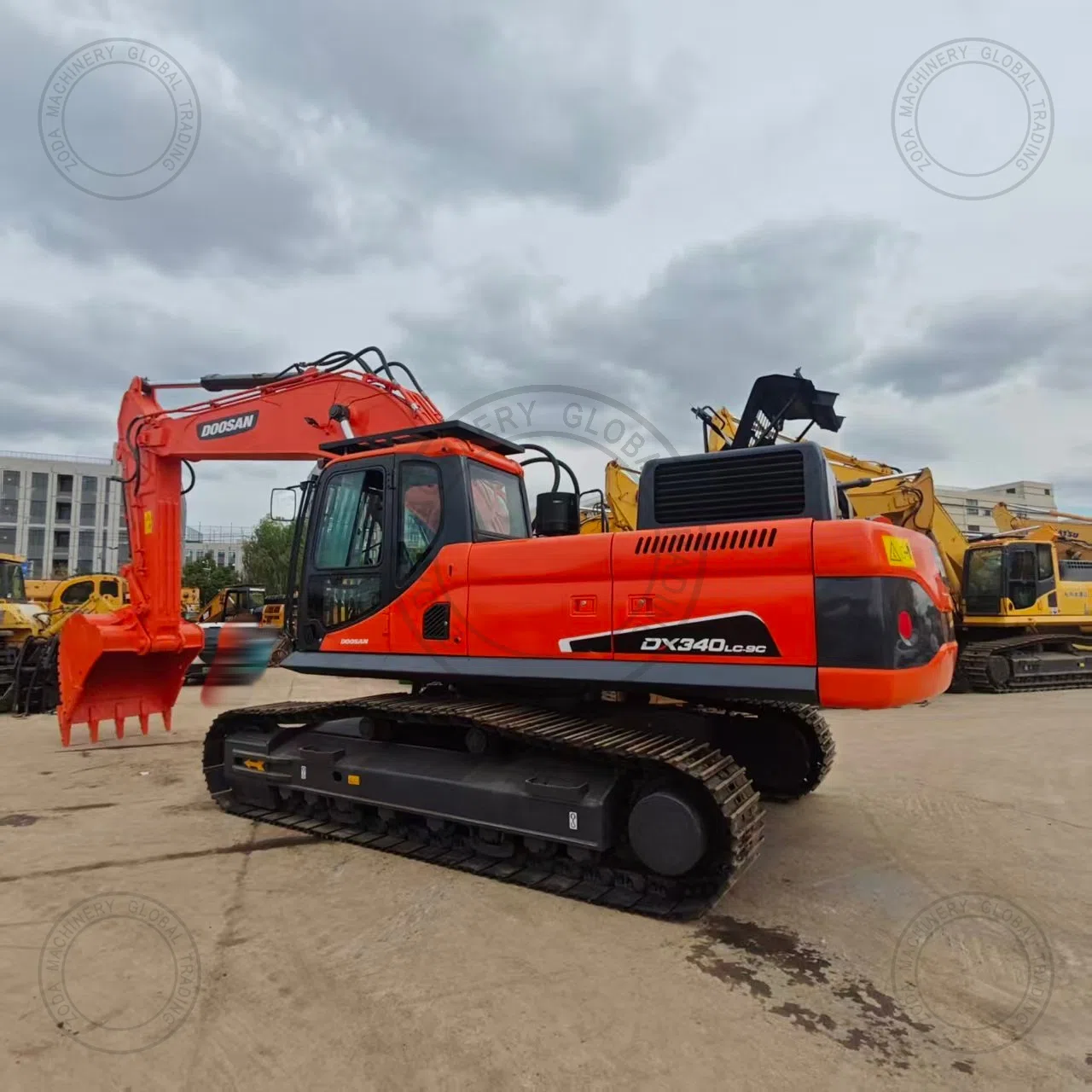 Used Excavator DOOSAN DX340LCA for Sale photo 5