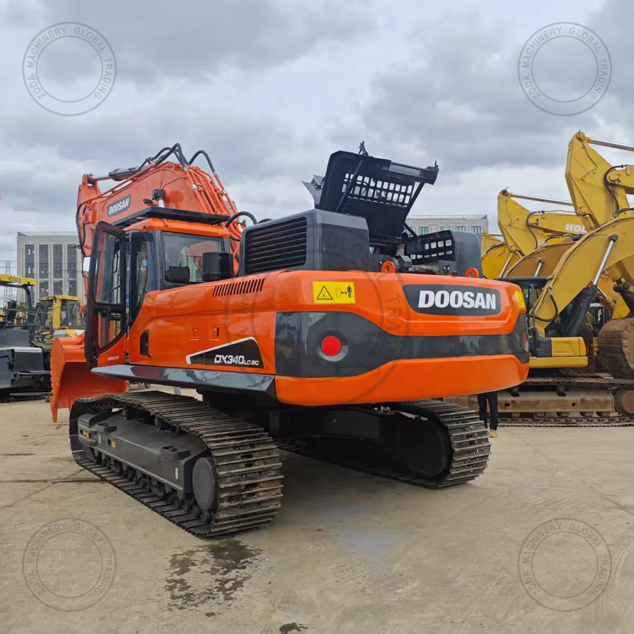 Used Excavator DOOSAN DX340LCA for Sale photo 11