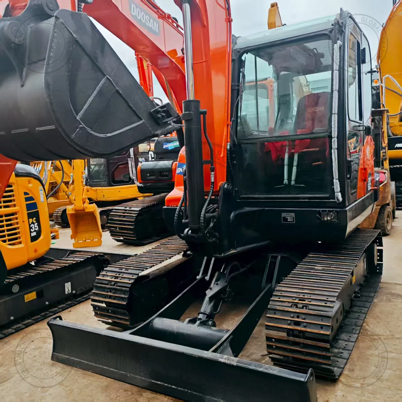 Used Mini Excavator Doosan dx60 for Sale photo 10