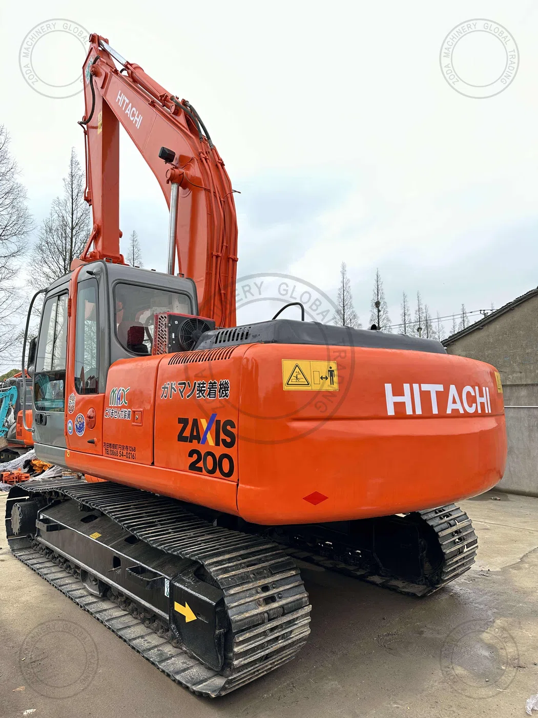 Used Excavator HITACHI 200-3 3 for Sale photo 5