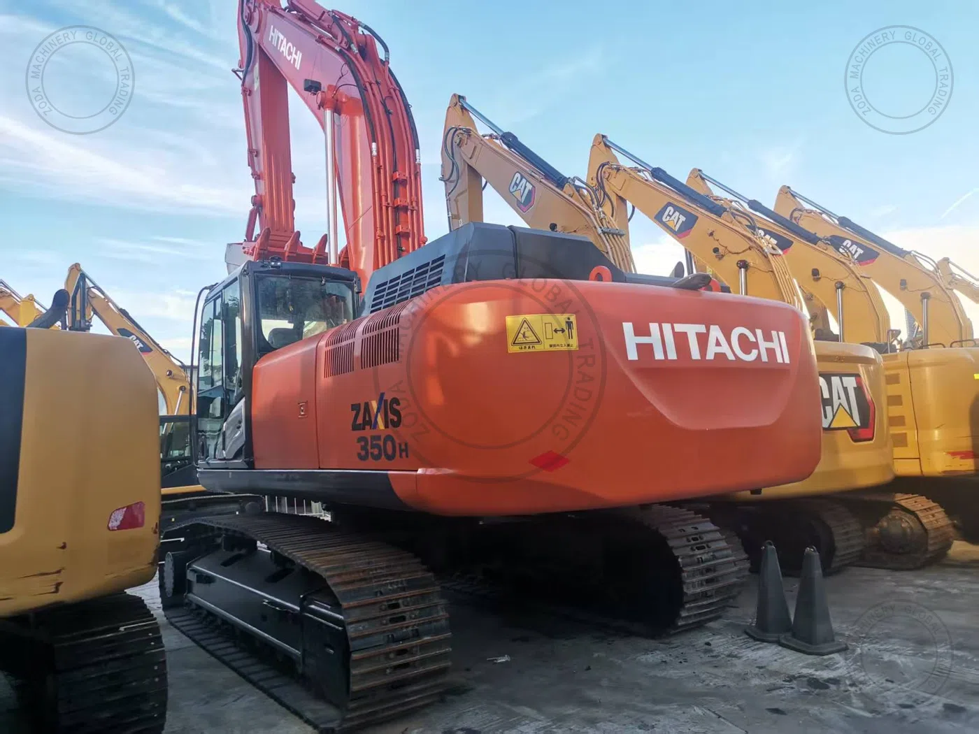 Used Excavator HITACHI ZX350-5G 日本 for Sale photo 2
