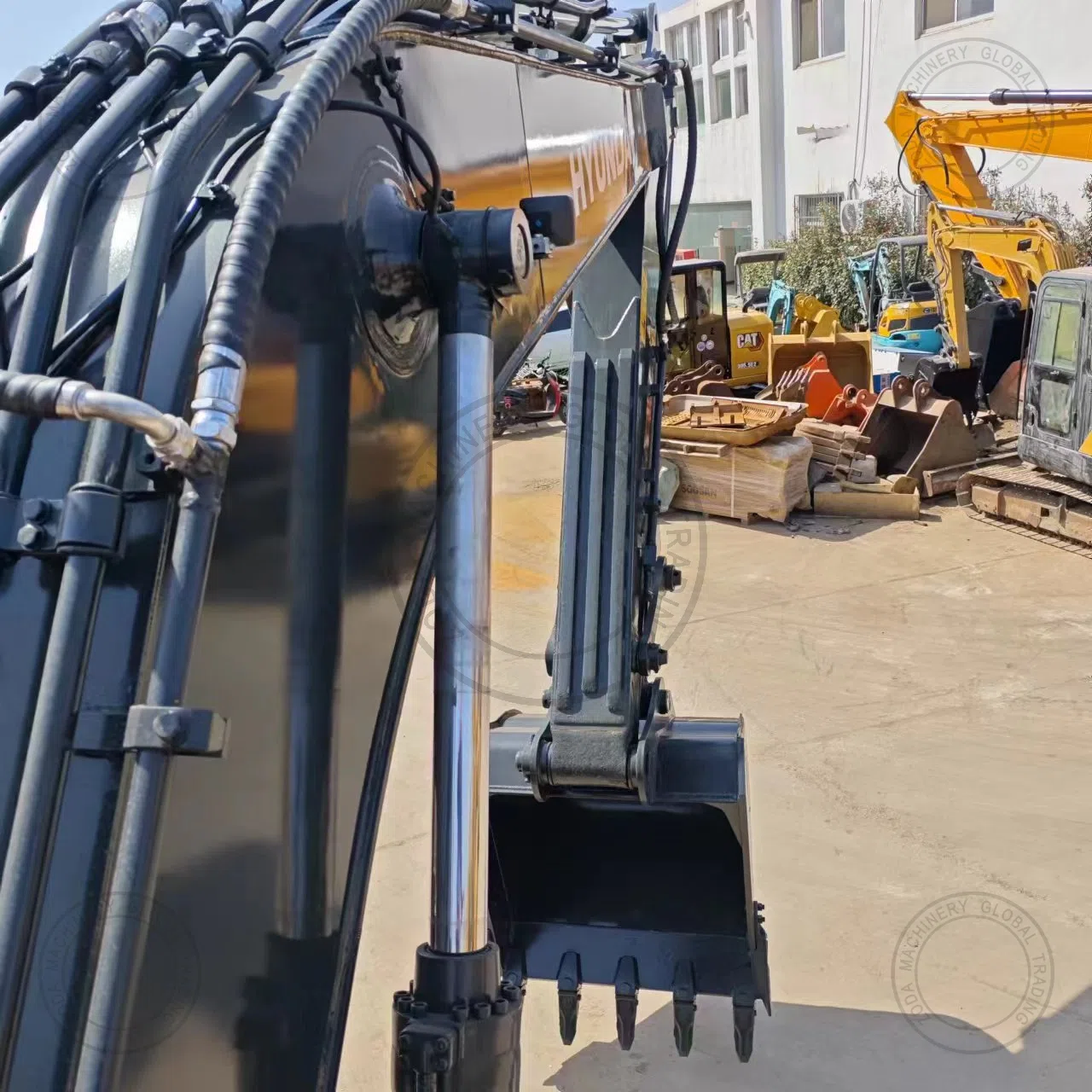 Used Excavator Hyundai 220-9 for Sale photo 4