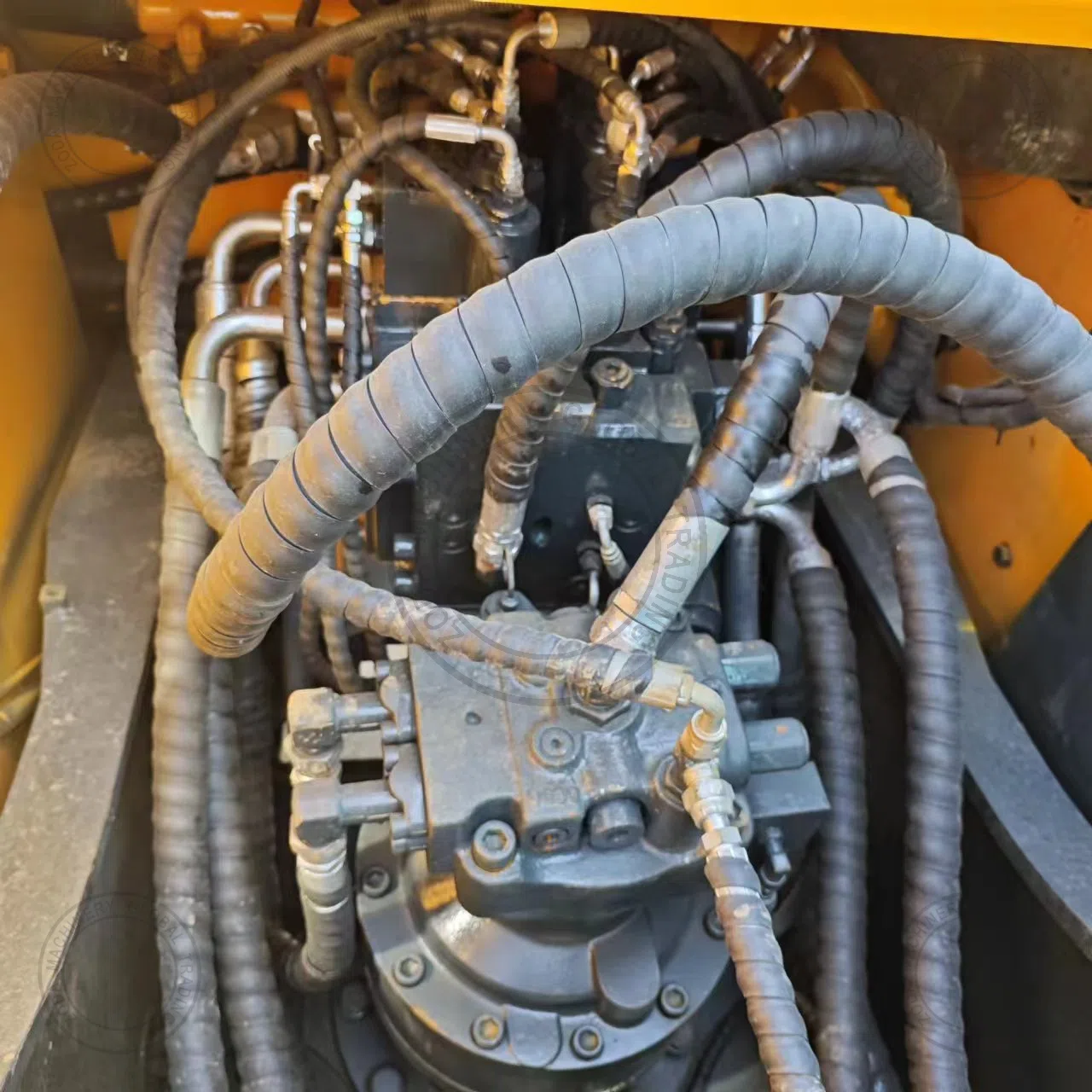 Used Excavator Hyundai 220-9 for Sale photo 5
