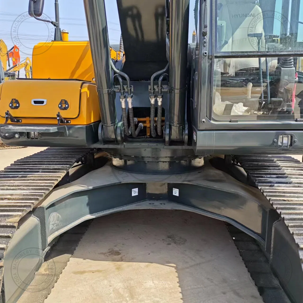 Used Excavator Hyundai 220-9 for Sale photo 8