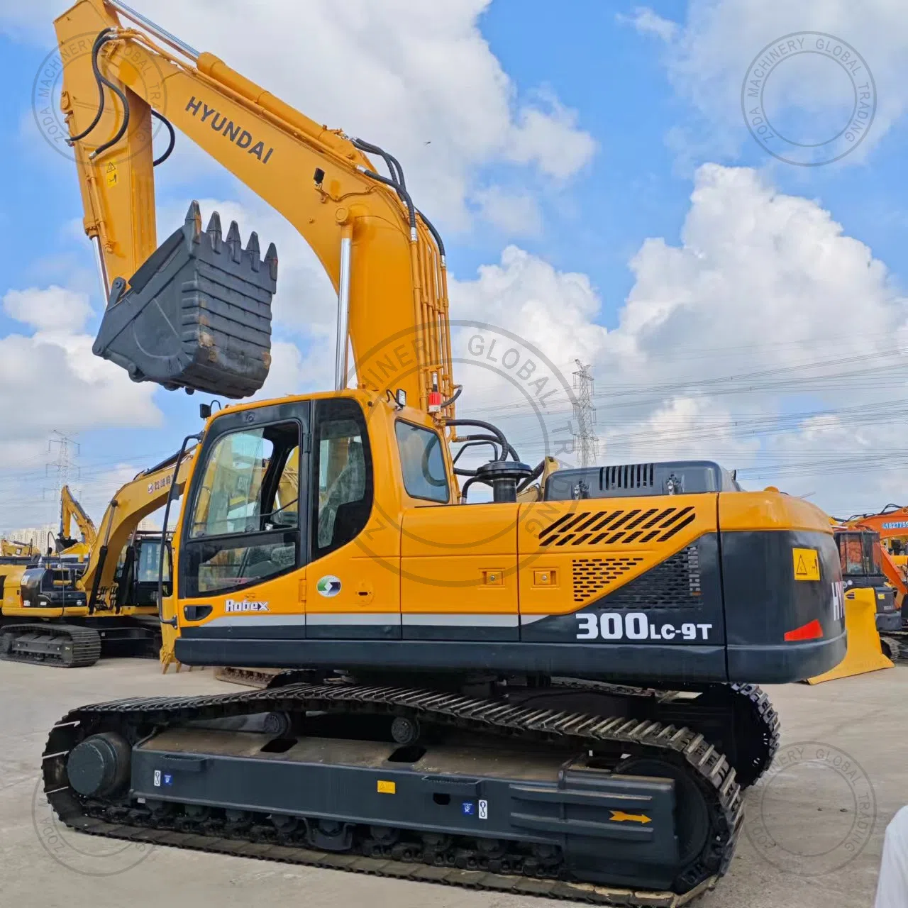 Used Excavator HYUNDAI 300 for Sale photo 3