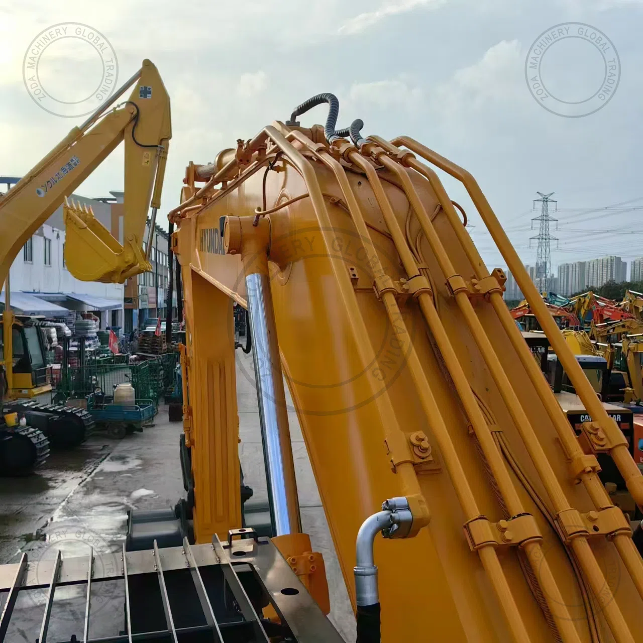 Used Excavator HYUNDAI 330-9 1 for Sale photo 3