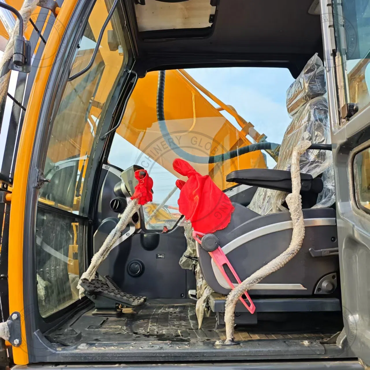 Used Excavator HYUNDAI 330-9 1 for Sale photo 10