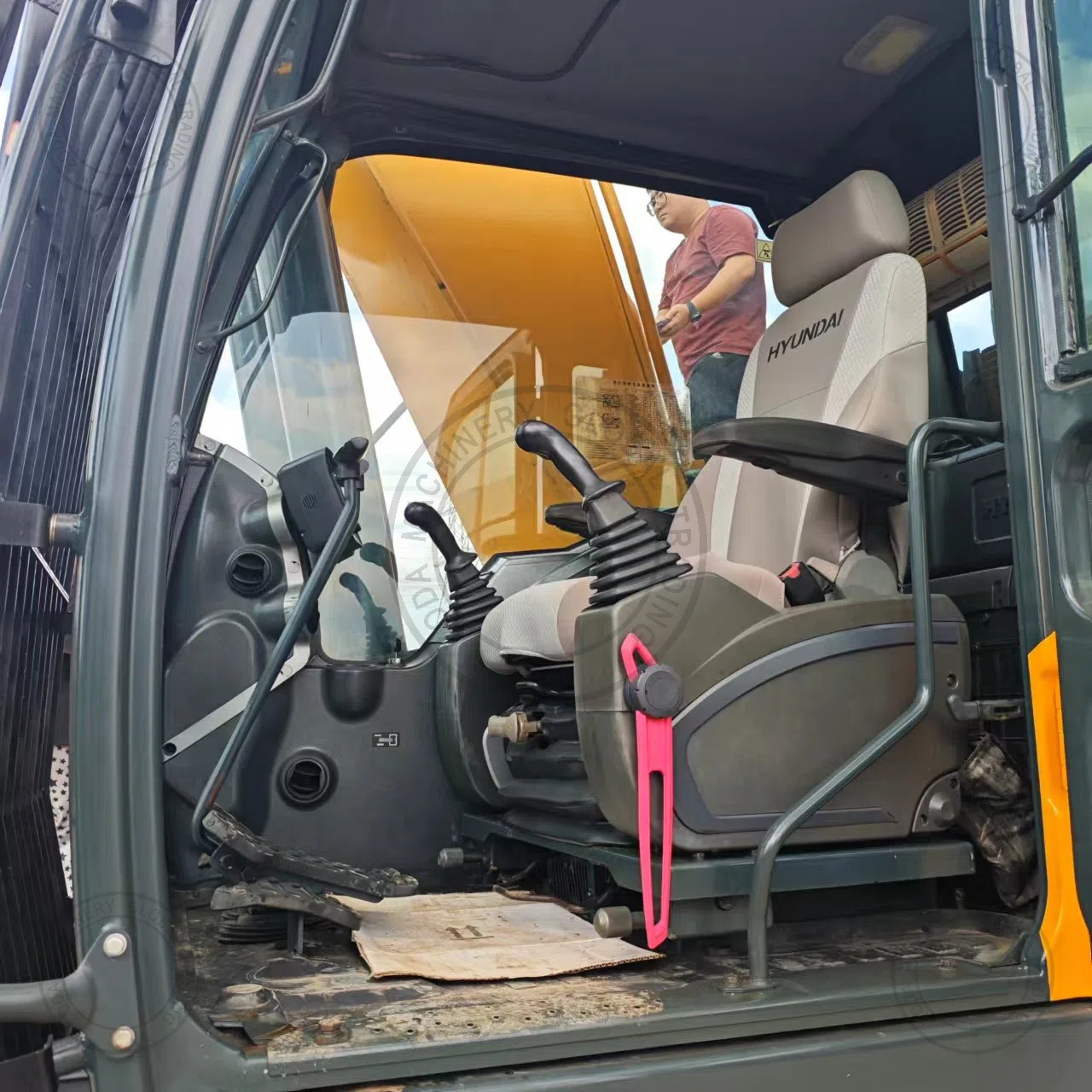 Used Excavator Hyundai 330 加长臂 for Sale photo 11