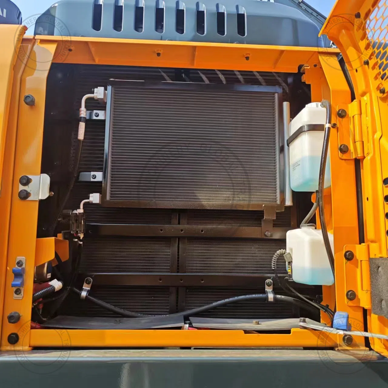 Used Excavator HYUNDAI HW210 for Sale photo 4