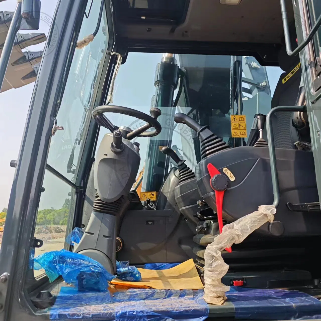 Used Excavator HYUNDAI HW210 for Sale photo 6