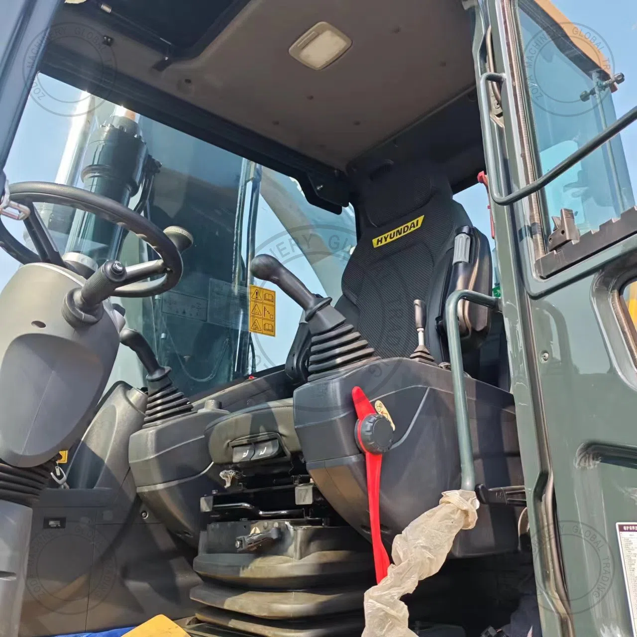 Used Excavator HYUNDAI HW210 for Sale photo 7