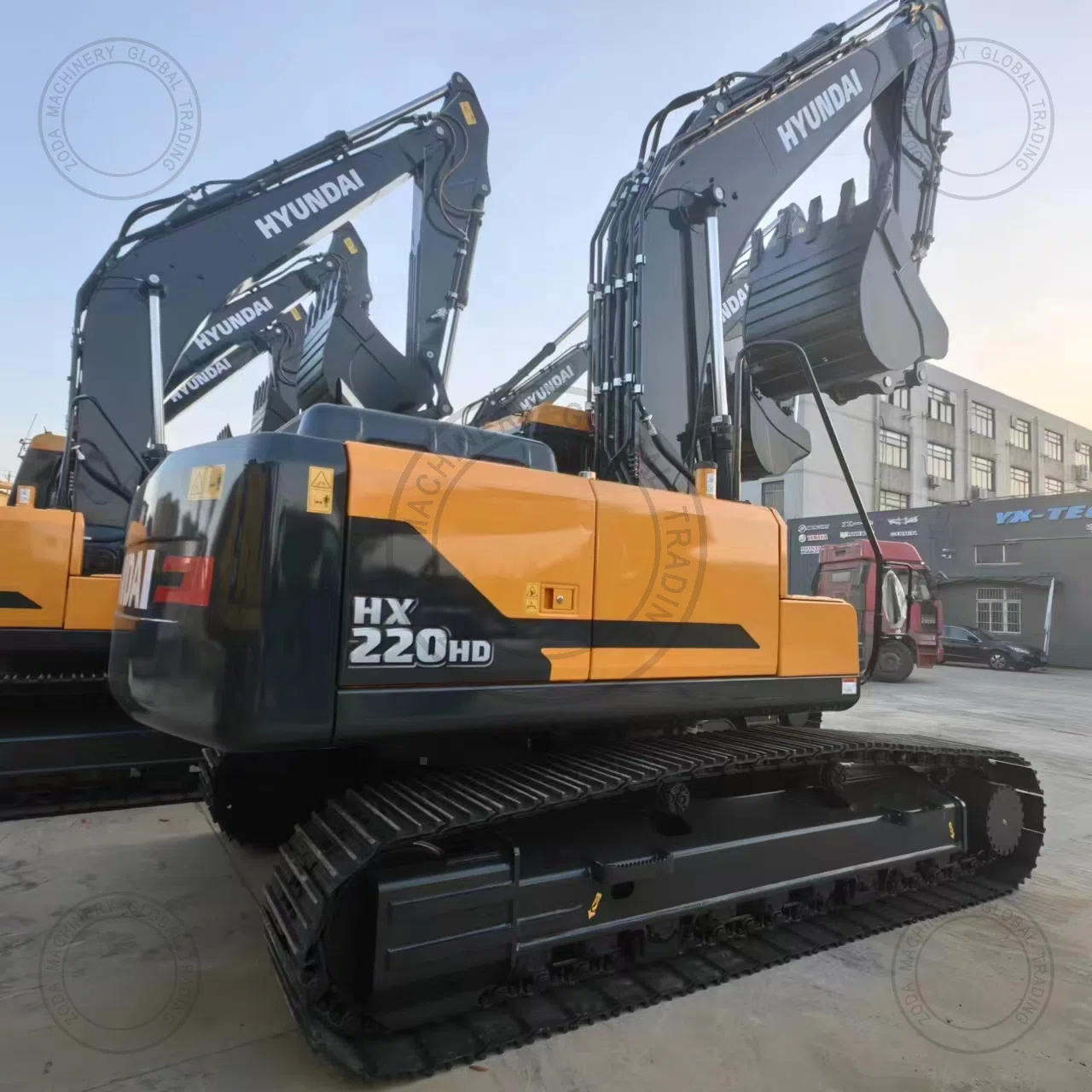 Used Excavator Hyundai HX220HD for Sale photo 8