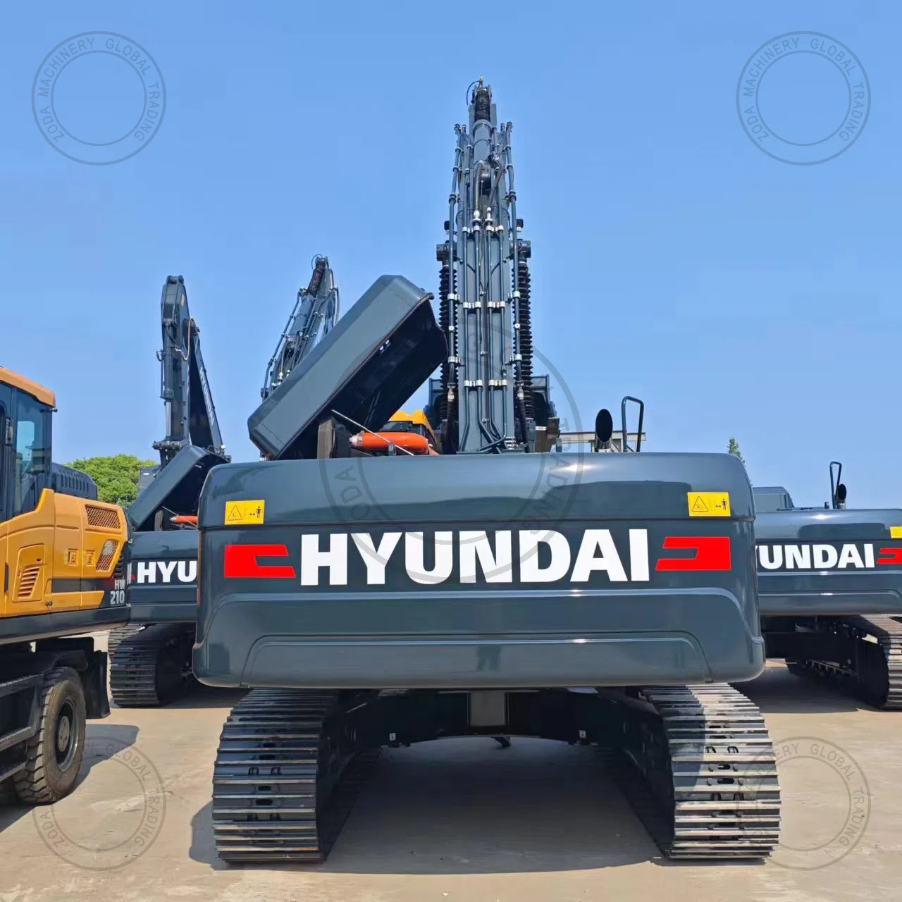 Used Excavator HYUNDAI HX340HD for Sale photo 2