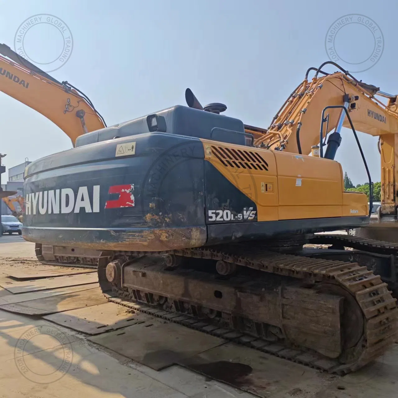 Used Excavator HYUNDAI VS 520 2 for Sale photo 3