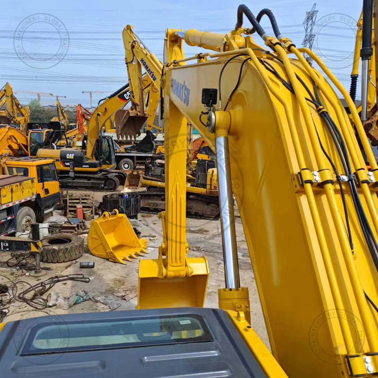 Used Excavator Komatsu 210-8 for Sale