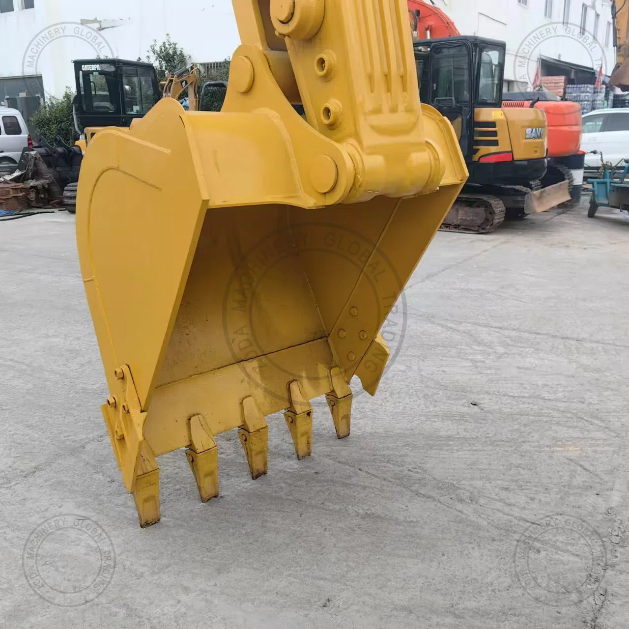 Used Excavator KOMATSU 240-8 for Sale photo 11