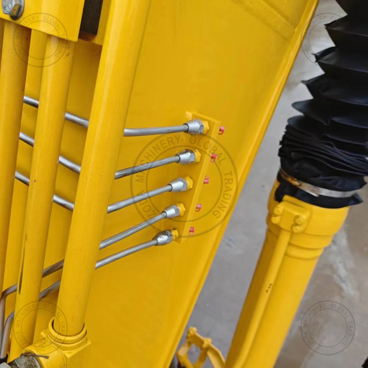 Used Mini Excavator komatsu pc 130With Thumb for Sale photo 3