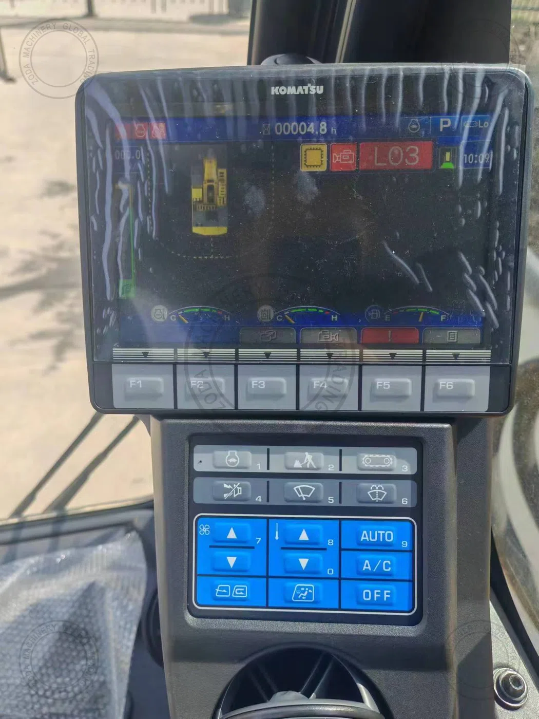 Used Excavator komatsu pc1250 for Sale photo 3