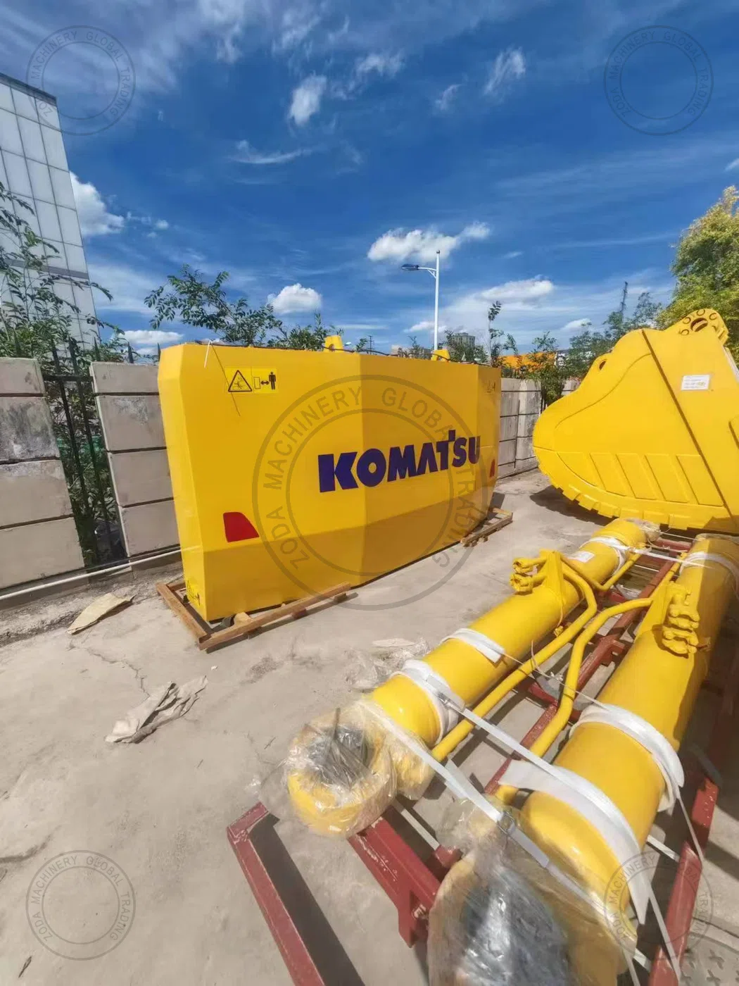 Used Excavator komatsu pc1250 for Sale photo 9