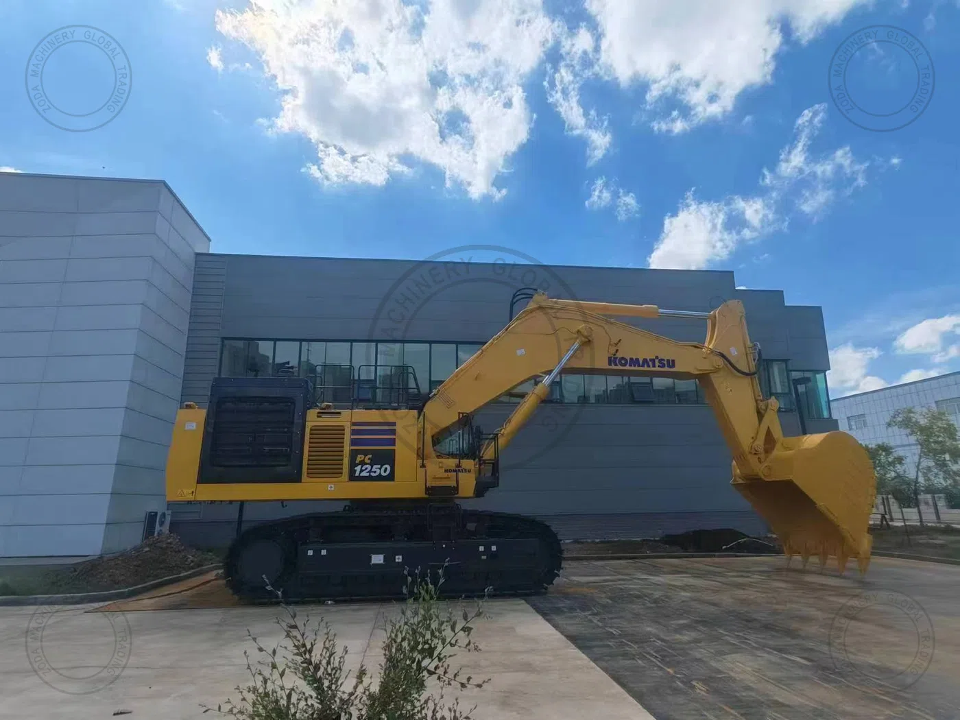 Used Excavator komatsu pc1250 for Sale photo 10