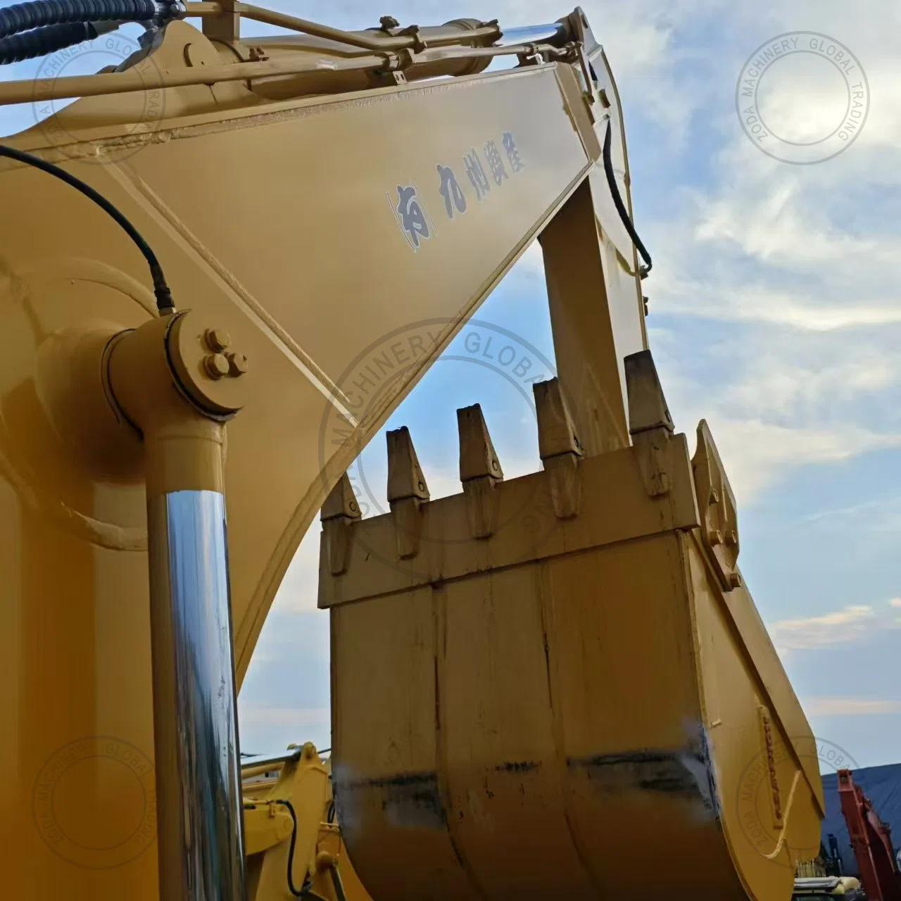 Used Excavator KOMATSU PC240-8 for Sale photo 5