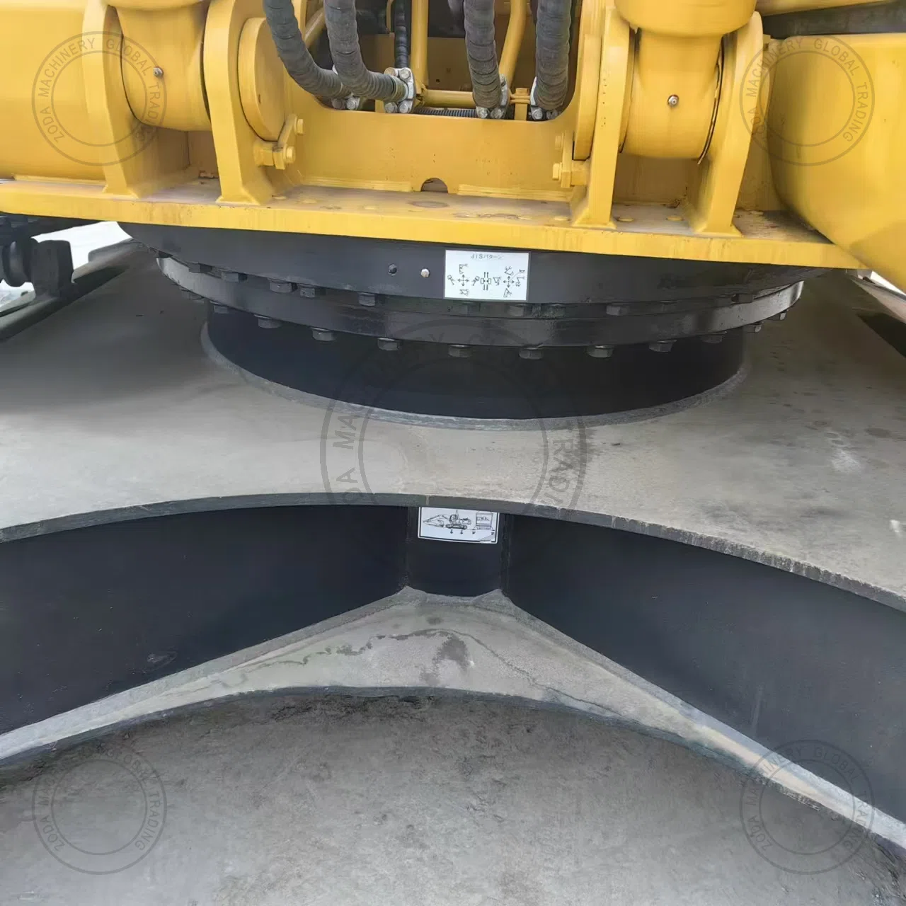 Used Excavator KOMATSU PC240 for Sale photo 4