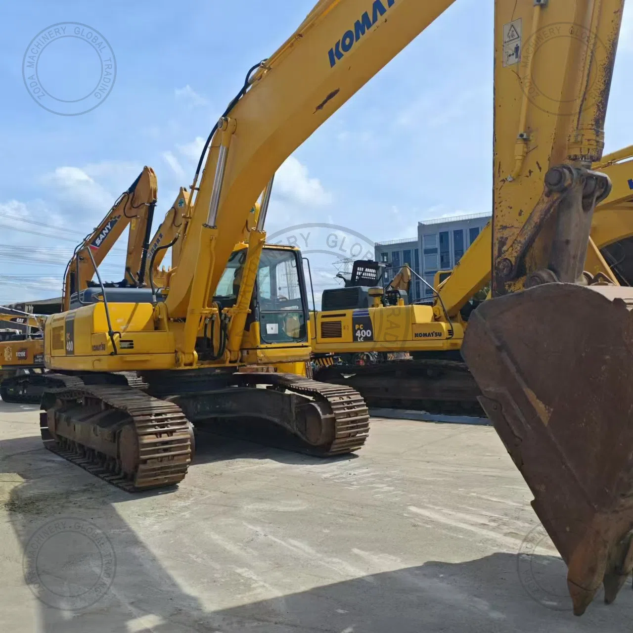 Used Excavator komatsu pc400-7 2 for Sale photo 2
