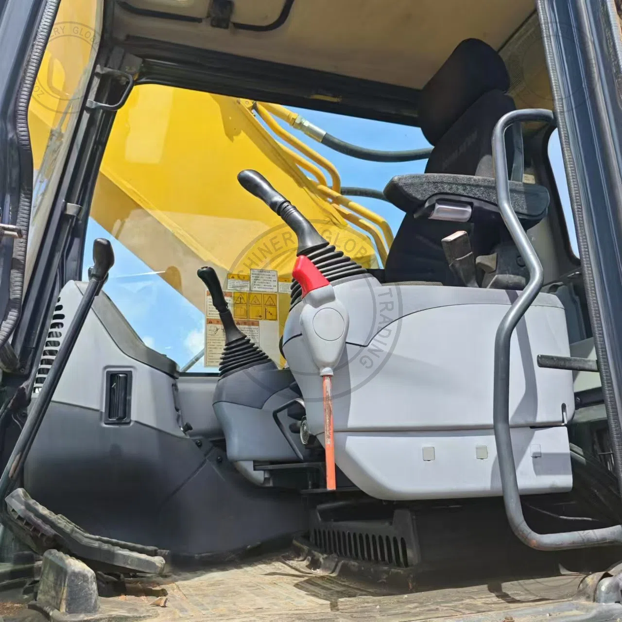 Used Excavator komatsu pc400-7 2 for Sale photo 9