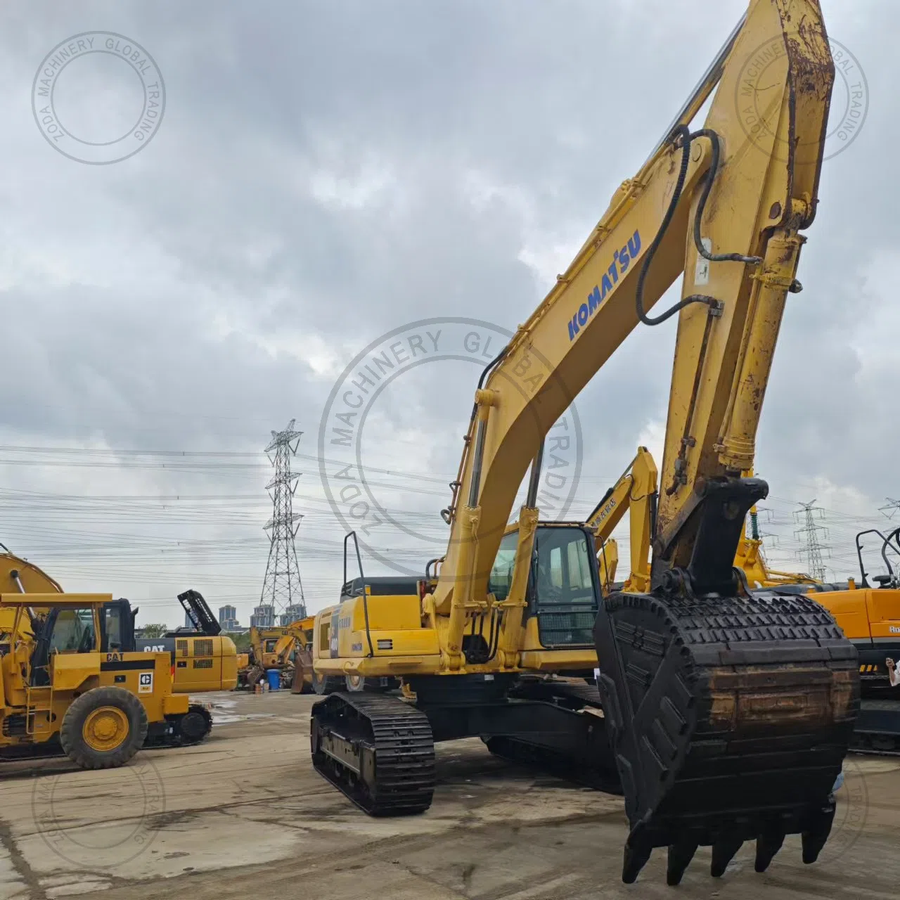 Used Excavator KOMATSU PC400-7 3 for Sale photo 7