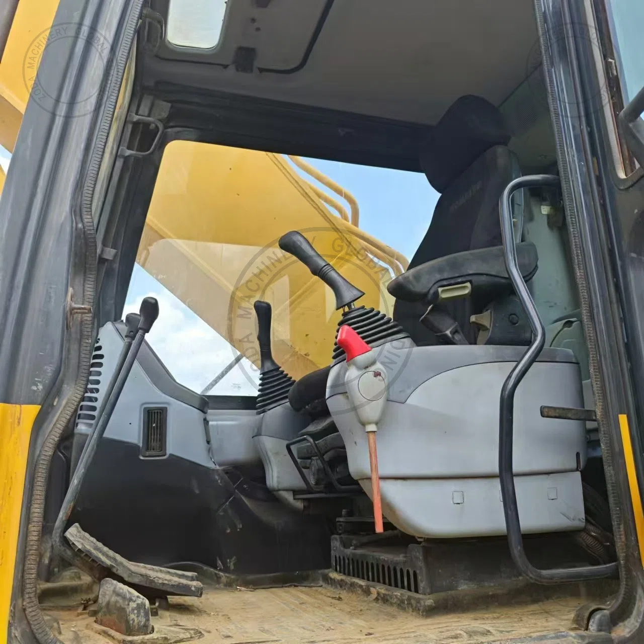 Used Excavator KOMATSU PC400-7 for Sale photo 12