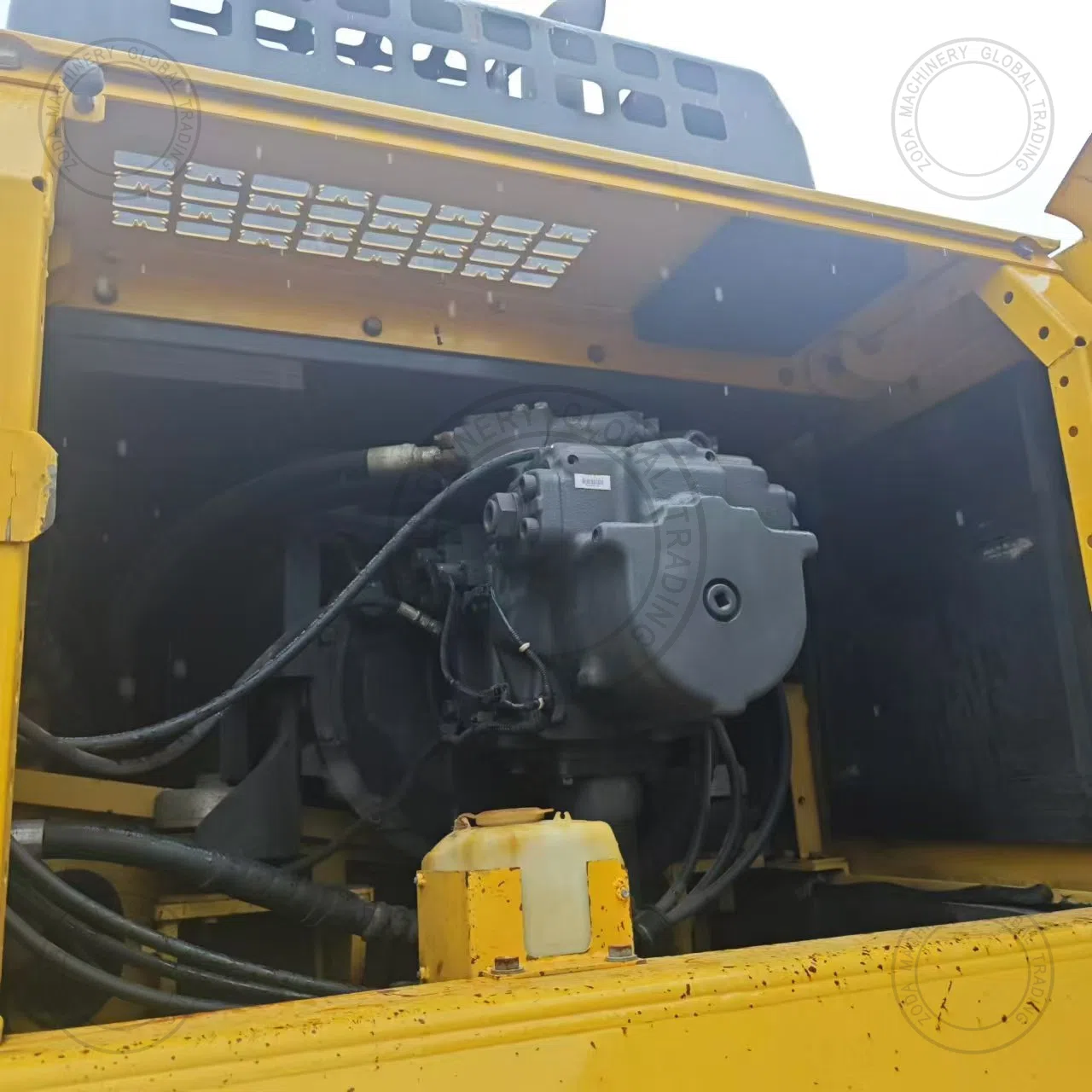 Used Excavator KOMATSU PC400-8R 3 for Sale photo 12