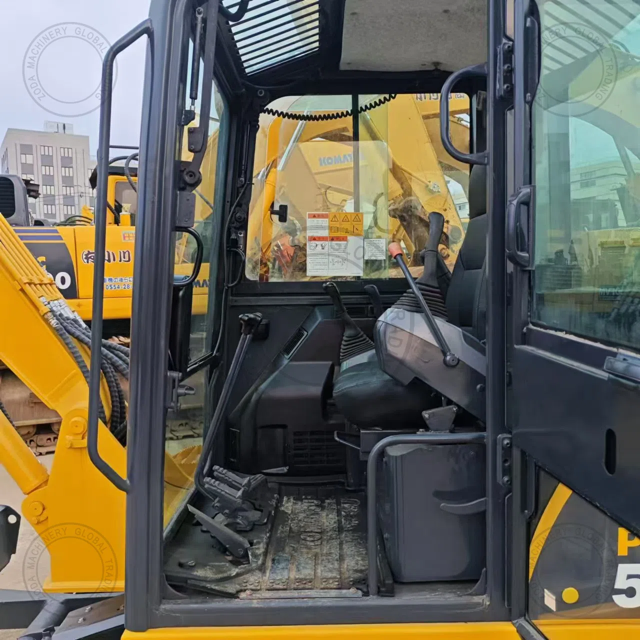 Used Mini Excavator KOMATSU PC56 for Sale photo 3