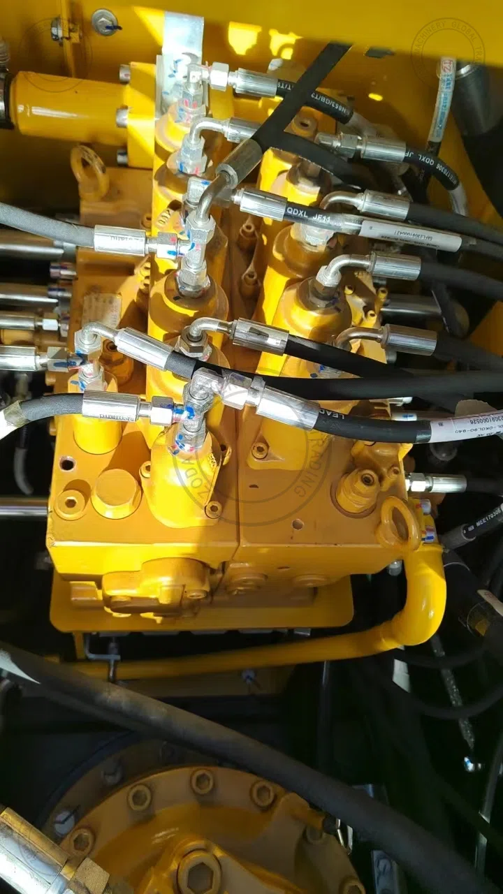 Used Excavator TZCO 210 for Sale photo 3