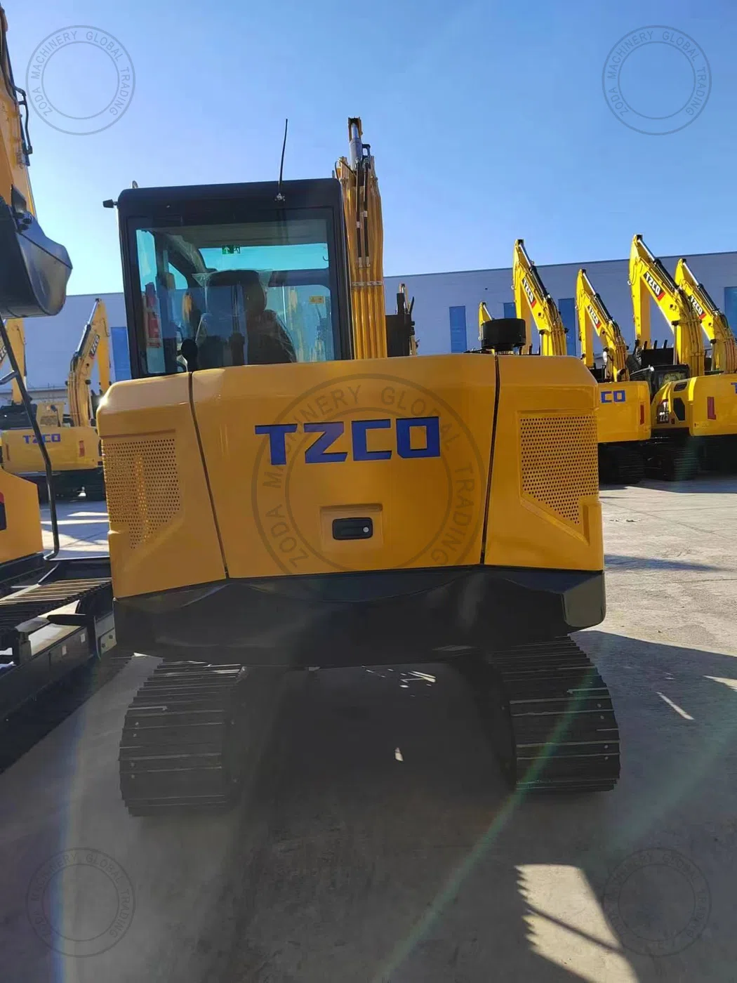 Used Mini Excavator TZCO 60 / 80 for Sale photo 2
